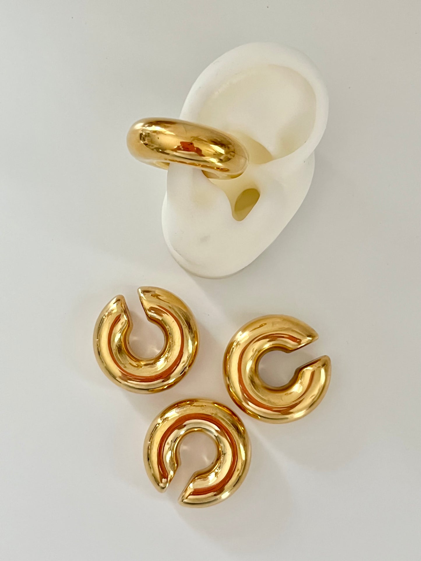 Chunky ear cuff