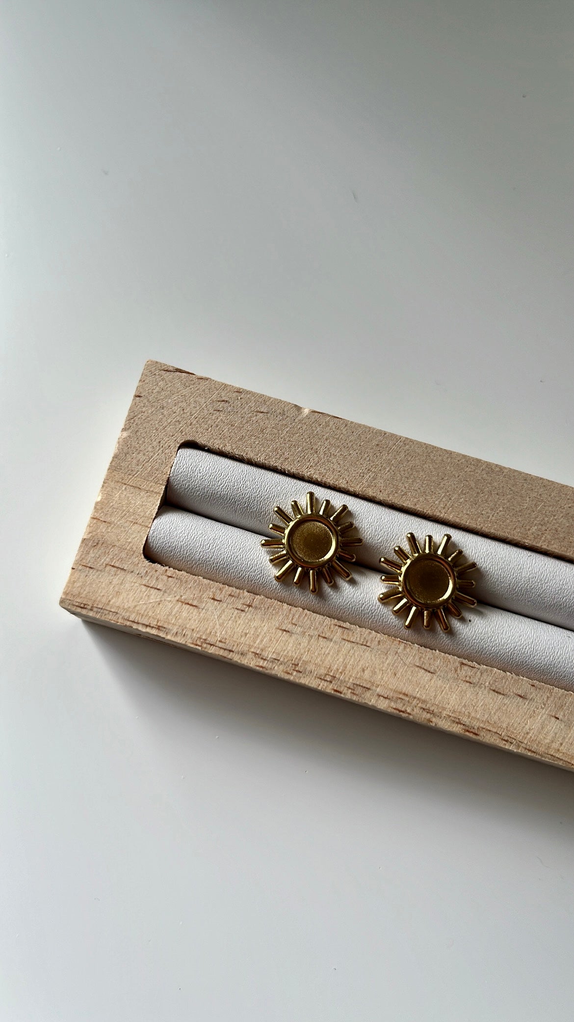 Soleil Stud