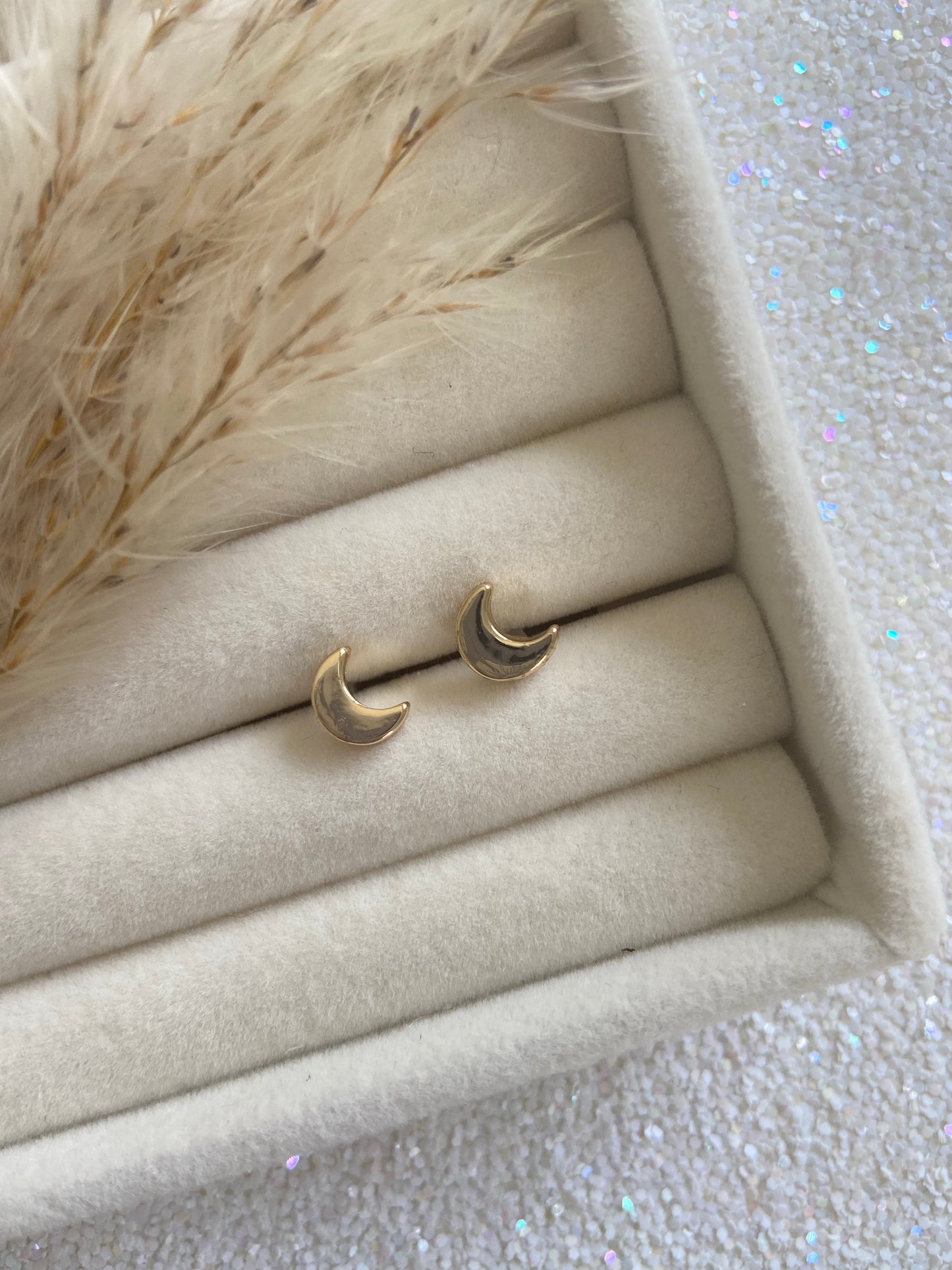 Gold Moon Stud