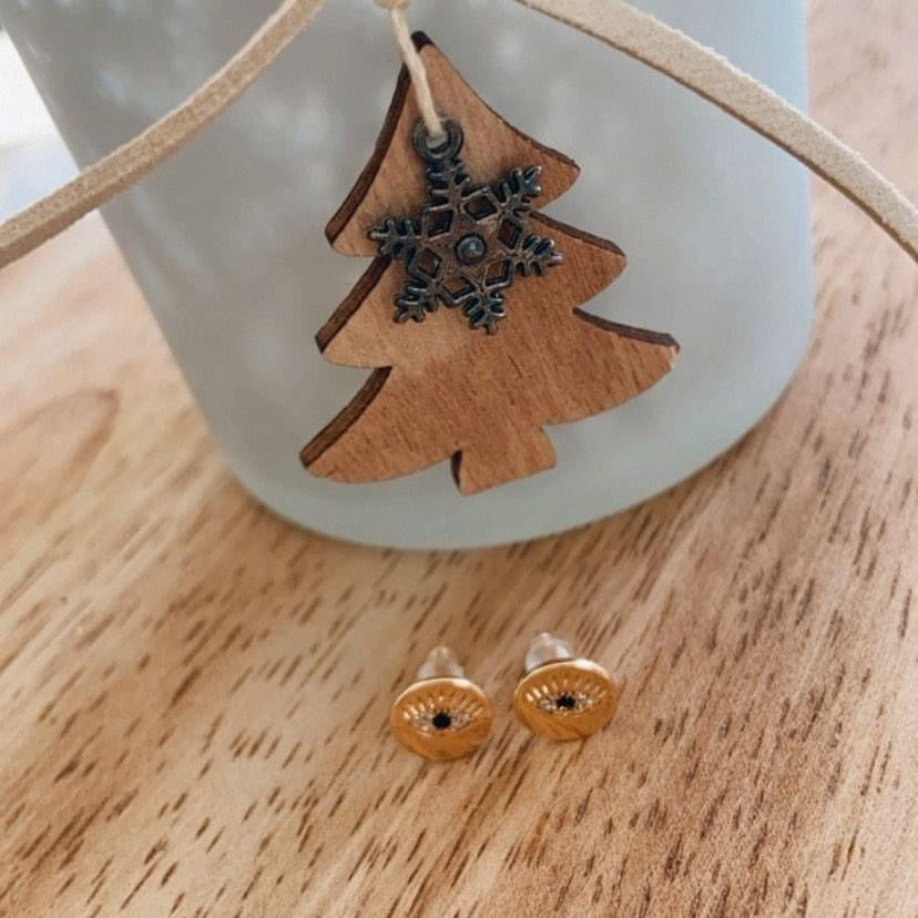 Eye studs