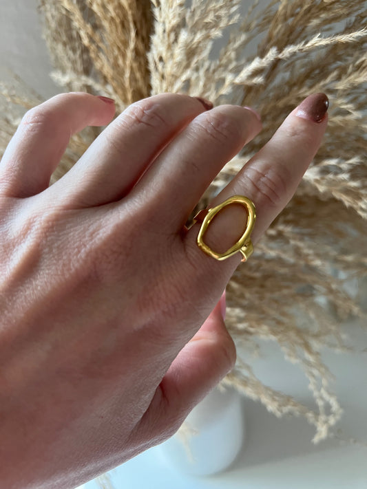 Oval Ring